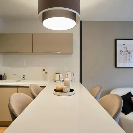Bel 2 Avec Parking Prive Apartmán *